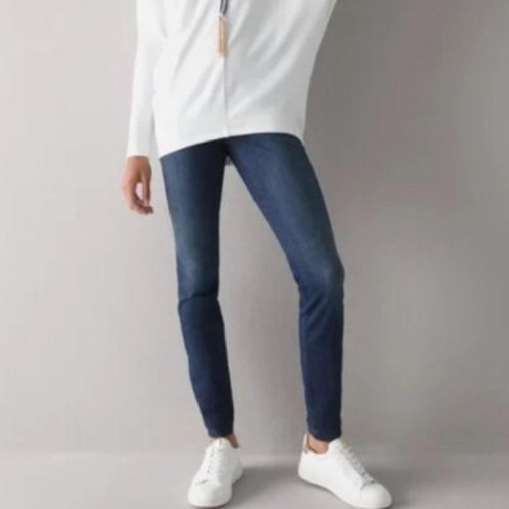 NWT White House Black Market Denim Runway Leggings
